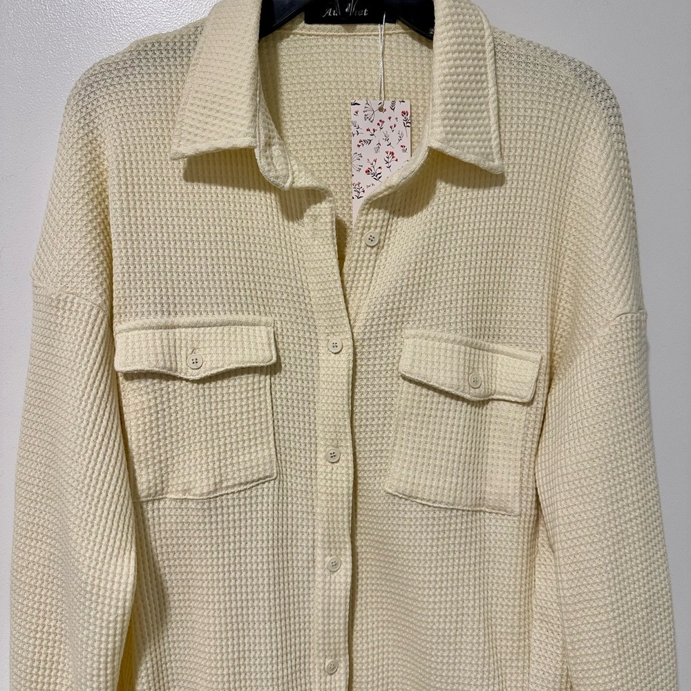 NWT Cream Waffle Button Down Shirt - Picture 4 of 7